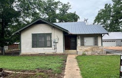 420 Plum St, Fredericksburg, TX 78624