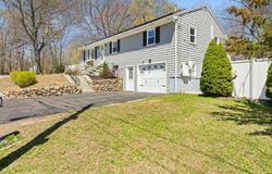 6 Ascension St, Blackstone, MA 01504
