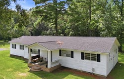 1011 Brick Chimney Rd., Georgetown, SC 29440