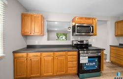2720 S Summit Ave, Sioux Falls, SD 57105