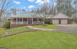 81 Bowers, Moreland, GA 30259
