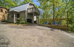 901 & 903 Sunrise Blvd, Sevierville, TN 37862