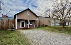 207 E Smith Street, Henryetta, OK 74437