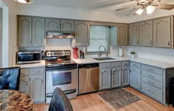 16500 E 28th Place, Independence, MO 64055