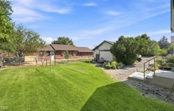 418 SW G St, Madras, OR 97741