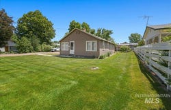 1324 E Oak Str, Caldwell, ID 83605