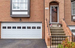 309 Kingsberry Cir, Mt Lebanon, PA 15234