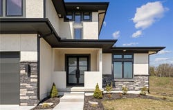 2210 NW Palisades Drive, Riverside, MO 64150