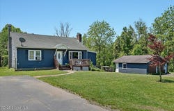 3287 Ny Highway 43, Sand Lake, NY 12018