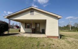 901 11th N, Amory, MS 38821