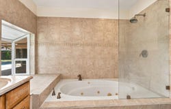 5170 E Huntington, Fresno, CA 93727
