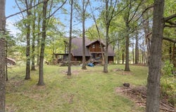450 W Twinsburg Road, Northfield, OH 44067