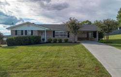 3362 Emerald Avenue, Morristown, TN 37814