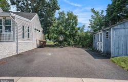 1315 LAKEVIEW DRIVE, LANSDALE, PA 19446