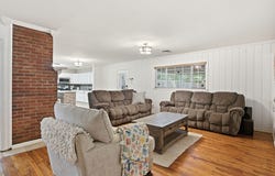1316 Pine Hill Dr, Jefferson, TX 75657