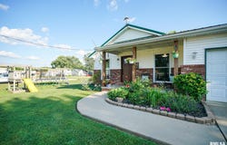 414 W BUTTERNUT Street, Elmwood, IL 61529
