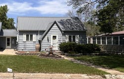 909 7Th Avenue N, Humboldt, IA 50548
