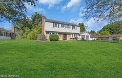 11 Midsummer Drive, Old Bridge, NJ 08857