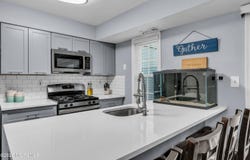 35 Duncan Way, Freehold, NJ 07728