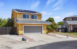 800 Treasure LN, MANTECA, 95337