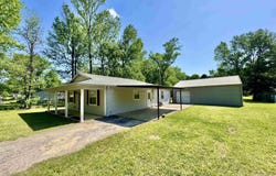 308 N Dogwood St., Ore City, TX 75683
