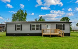 8091 E Andrew Johnson Highway, Whitesburg, TN 37891