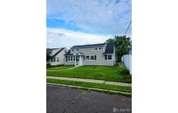 81 Hickory Street, Carteret, NJ 07008