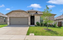 133 Hollytree Lane, Boyd, TX 76023