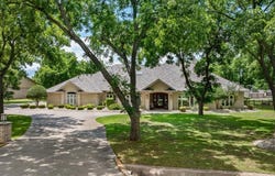 5501 Flagstick Drive, Granbury, TX 76049