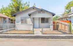 3137 Townsend Avenue, Fresno, CA 93702