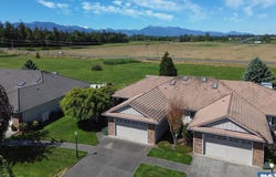 40 Cascadia Loop, Sequim, WA 98382