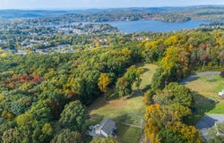 9 Old Traveled Way, Roxbury Twp., NJ 07852-2500