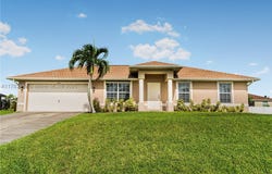 421 NW 20th PL, Cape Coral, FL 33993