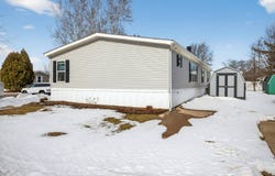435 Glasgow, Temperance, MI 48182