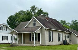 426 N Section St, Sullivan, IN 47882