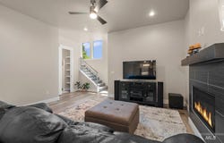 62 S Stephenson St, Eagle, ID 83616