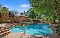 135 Creekside Drive, Double Oak, TX 75077