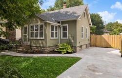 299 Sidney Street W, Saint Paul, MN 55107