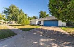 2804 Countrywood Lane, Edmond, OK 73012