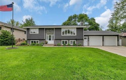 915 4th Street NW, Clara City, MN 56222