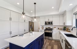 W251n2343 Valleyview Cir, Pewaukee, WI 53072