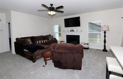 1040 Westhaven Boulevard, Wentzville, MO 63385