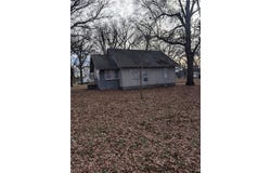 300 S First Street, Sheldon, MO 64784