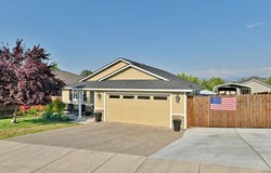 396 Sienna Hills Drive, Eagle Point, OR 97524