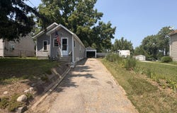 709 Kinney Road, Pontiac, MI 48340