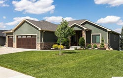 3310 North 92 Street, Lincoln, NE 68507
