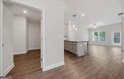 515 Vandenburg Drive, Villa Rica, GA 30180