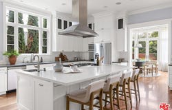 235 Oceano Dr, Los Angeles, CA 90049