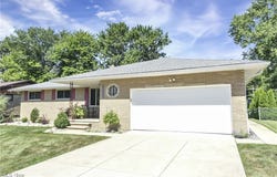 6982 Middlebrook Boulevard, Middleburg Heights, OH 44130