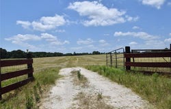 1731 FM 860, Palestine, TX 75803
